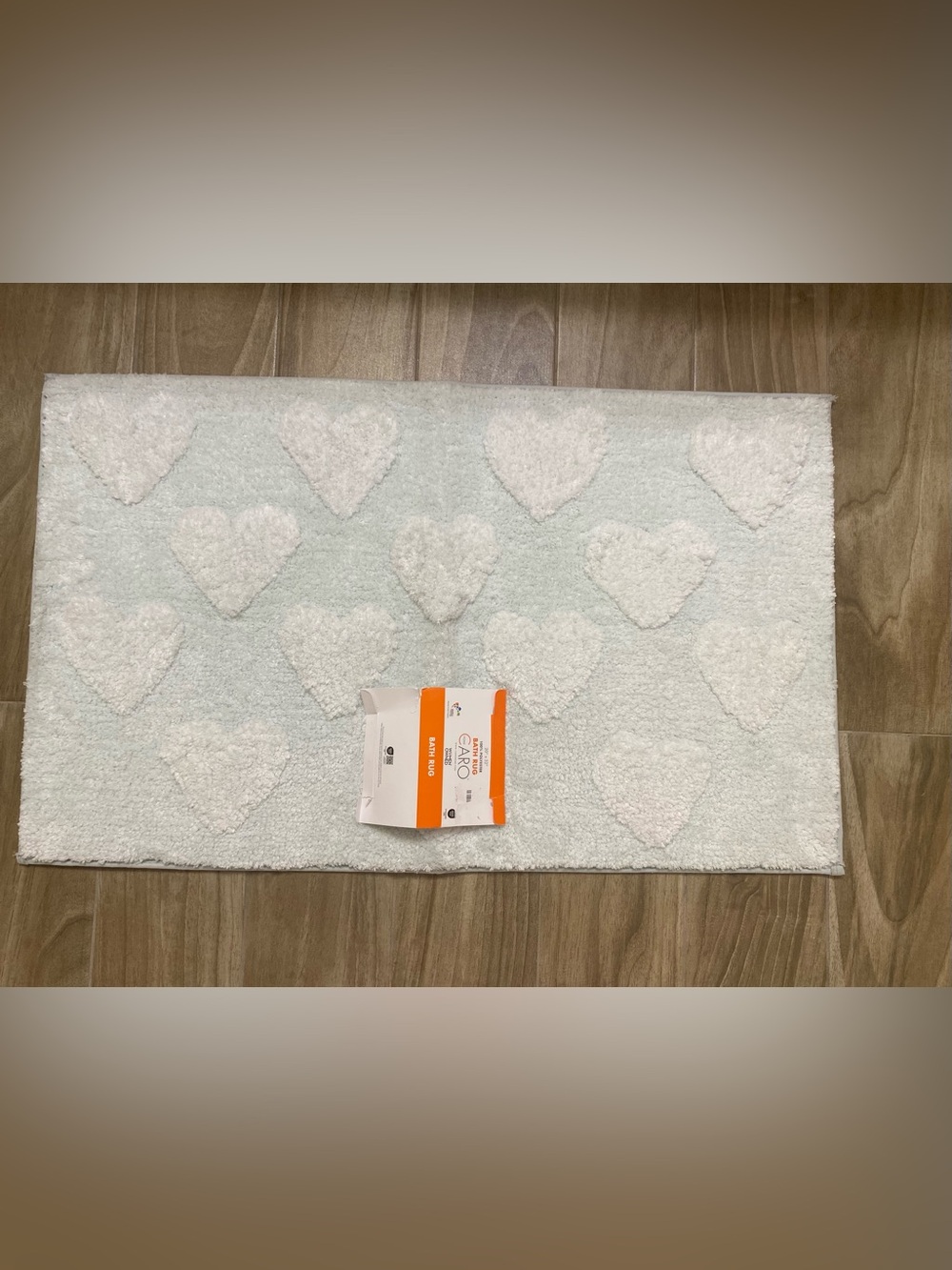 Caro Home ❤️White Heart  Cozy Bath Rug 20x32” Pastel green NWT